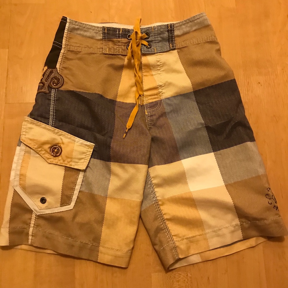 Boys Billabong Boardshorts. Size 10/12.  Waist 23
